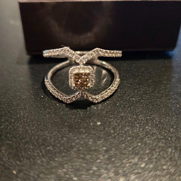 Le Vian criss cross 14k vanilla gold with chocolate diamond in center - Picture 4 of 4